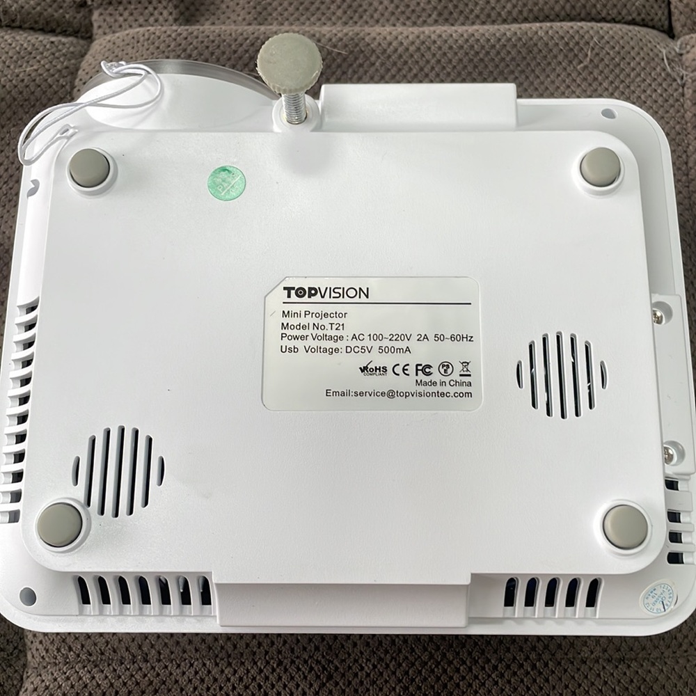 Topvision T21 LED Projector - Picture 3 of 6